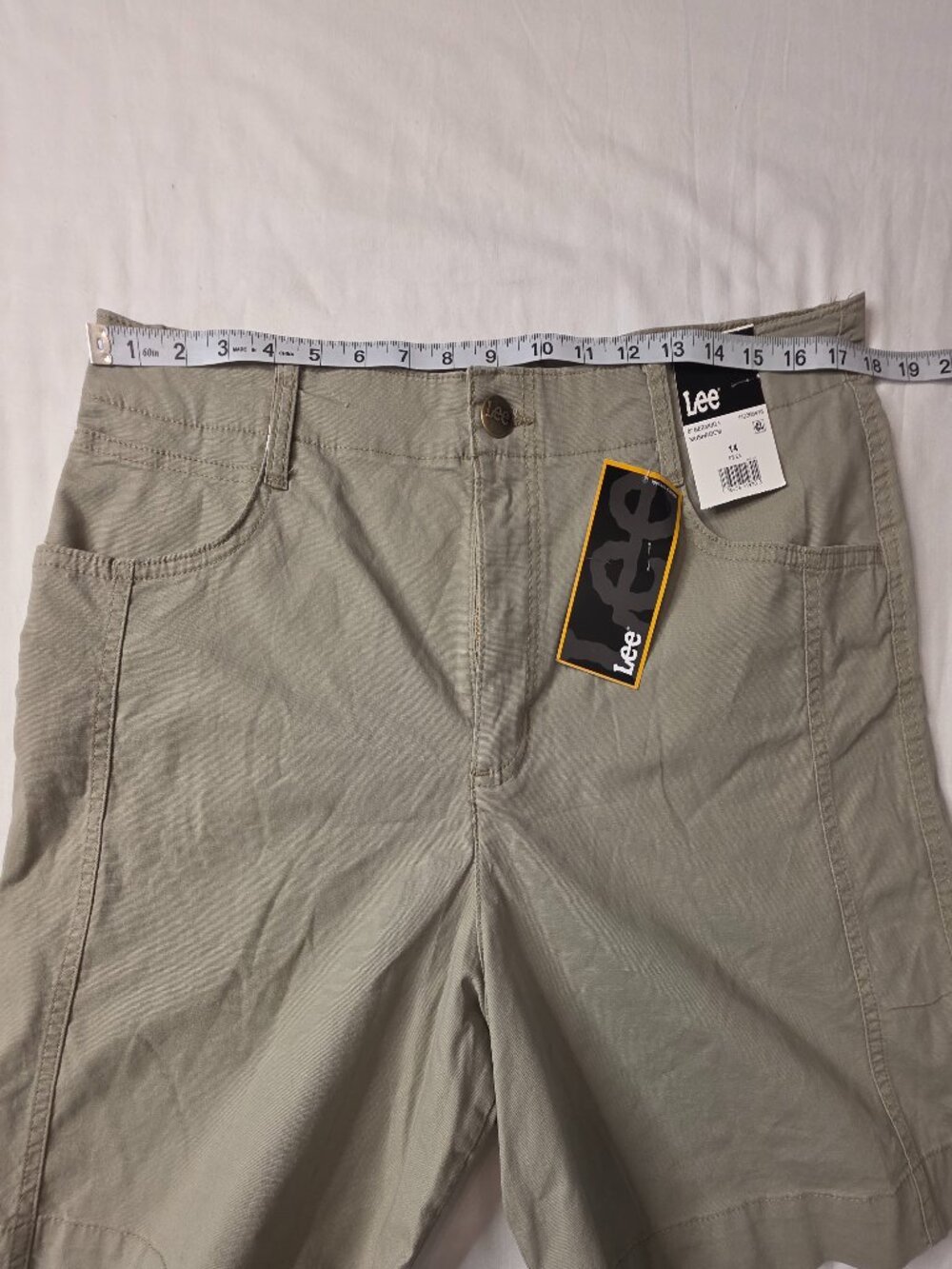 NWT Lee 8" Bermuda Women's Shorts, Size 14 - Picture 5 of 10